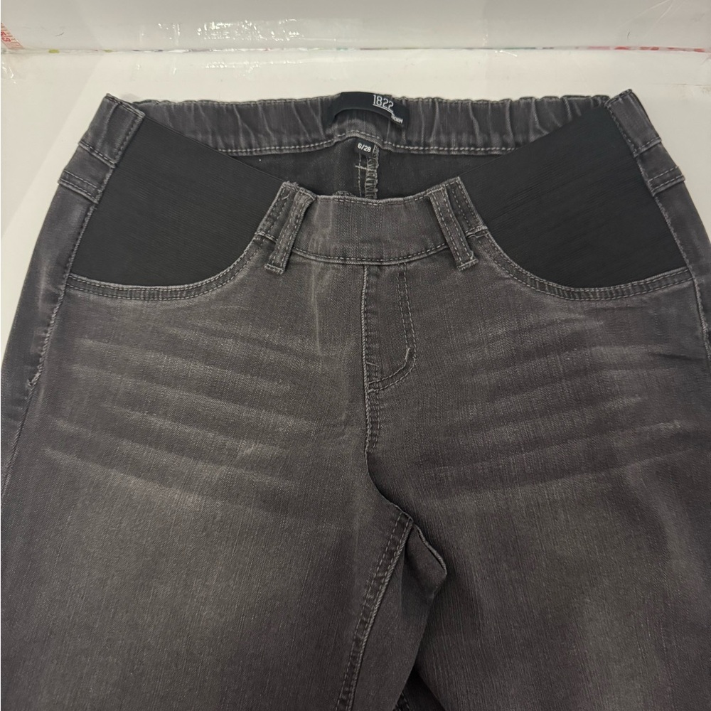 1822 Denim Vintage Relaxed Straight Jeans in Charcoal
